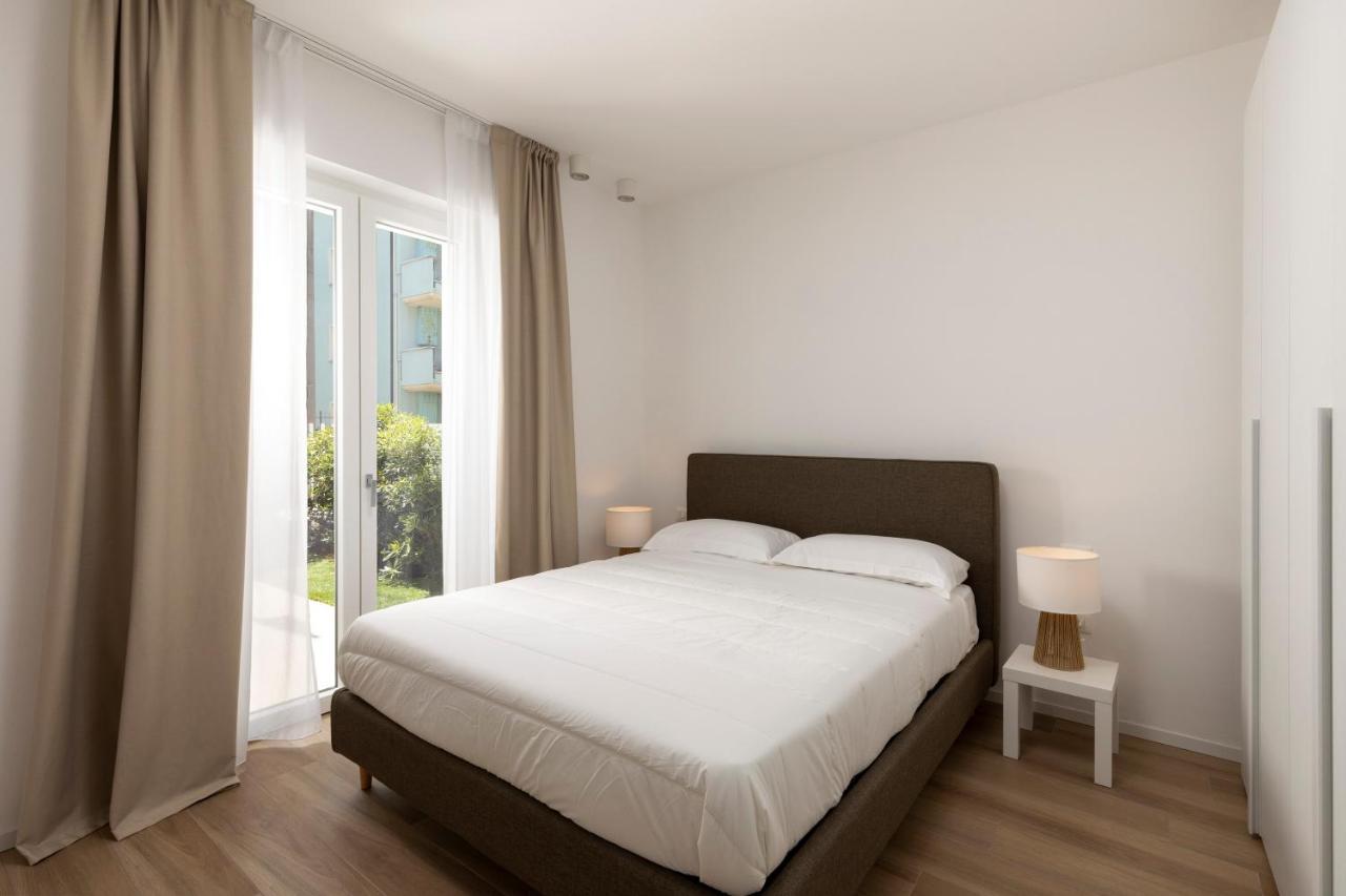 The Palm Riccione Aparthotel Bagian luar foto