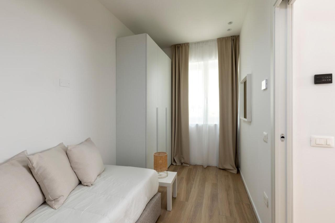 The Palm Riccione Aparthotel Bagian luar foto