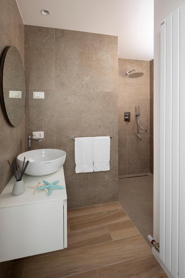 The Palm Riccione Aparthotel Bagian luar foto