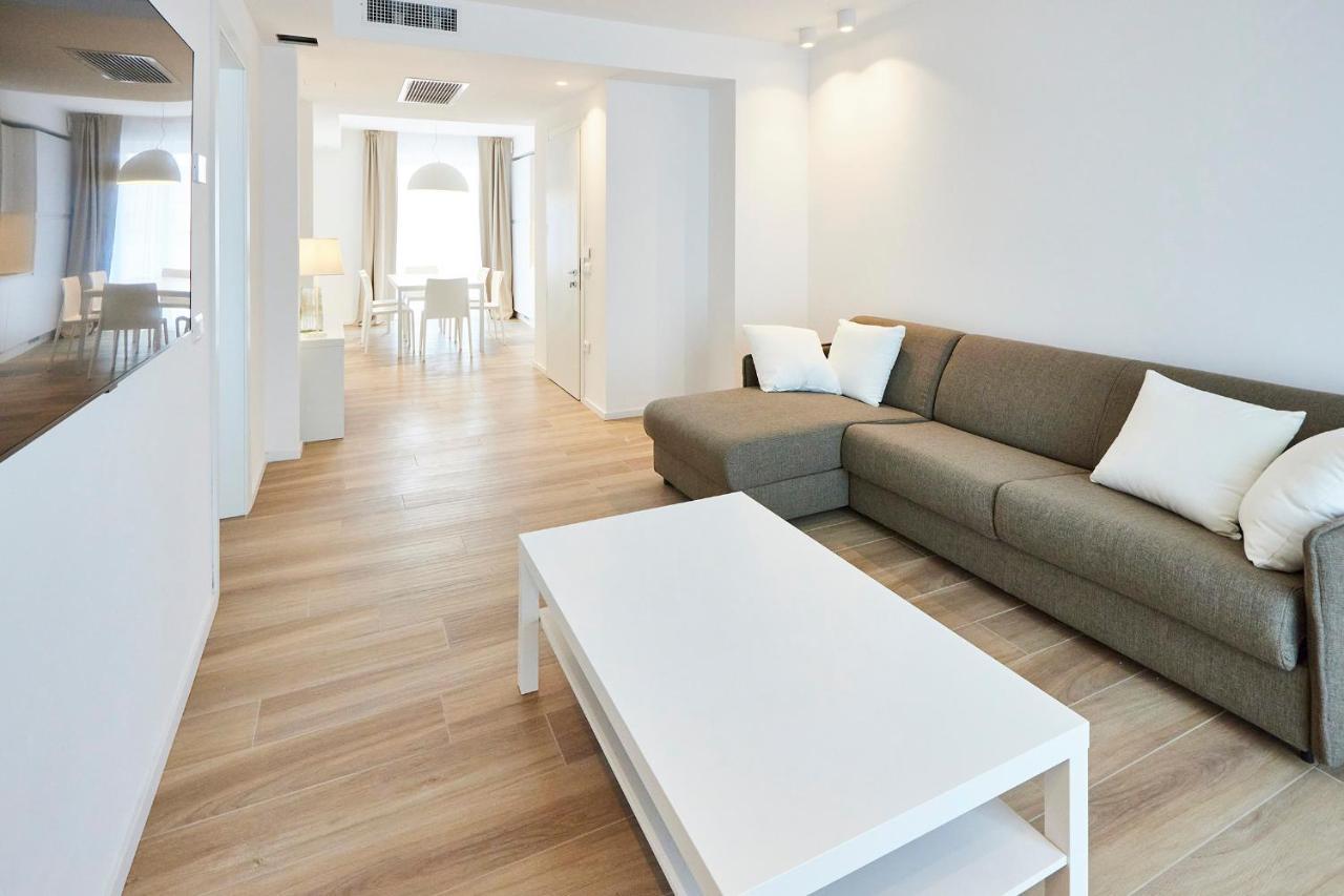 The Palm Riccione Aparthotel Bagian luar foto