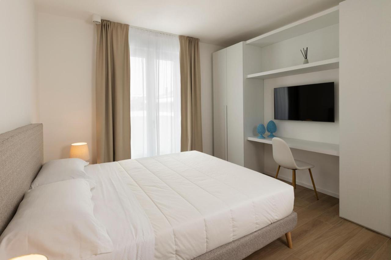 The Palm Riccione Aparthotel Bagian luar foto